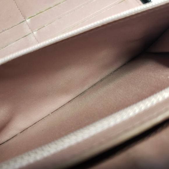 Chanel Black Camellia Embossed Zipped Wallet - Picture 11 of 16